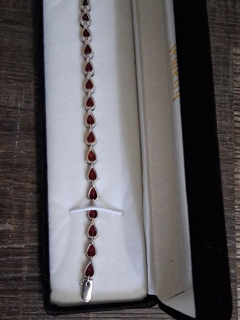 14K Solid WG Deep Red Genuine Garnet Bracelet (20, 7.5mm, Pear Cut Gemstones) - Picture 8 of 9